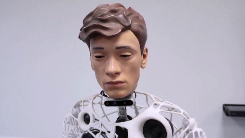 This robot taught a lesson in Germany. Hear what students thought [Video]