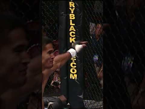 AllFreeFightVideos | FightVideoMMA | UFC – MMA – Mixed Martial Arts Fight Videos Online: OMG he knocked HIMSELF OUT