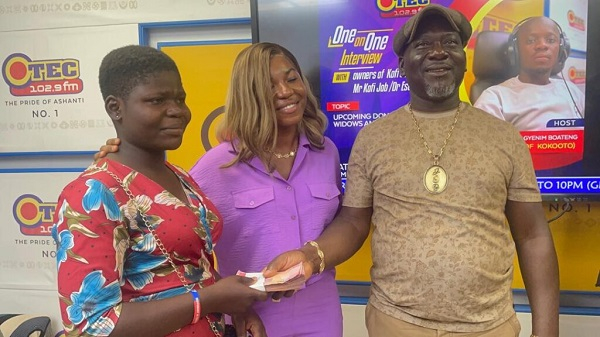 Kofi Job and wife donate GH20,000 to brilliant but needy student [Video]