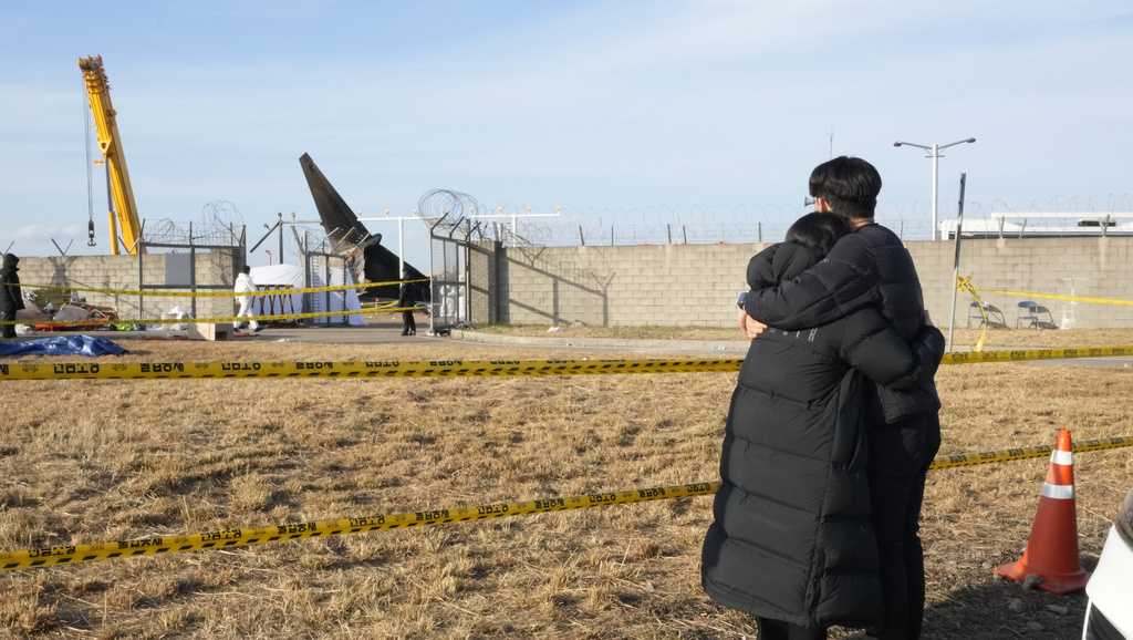 South Korea to inspect Boeing aircraft as it struggles to find cause of plane crash that killed 179 [Video]