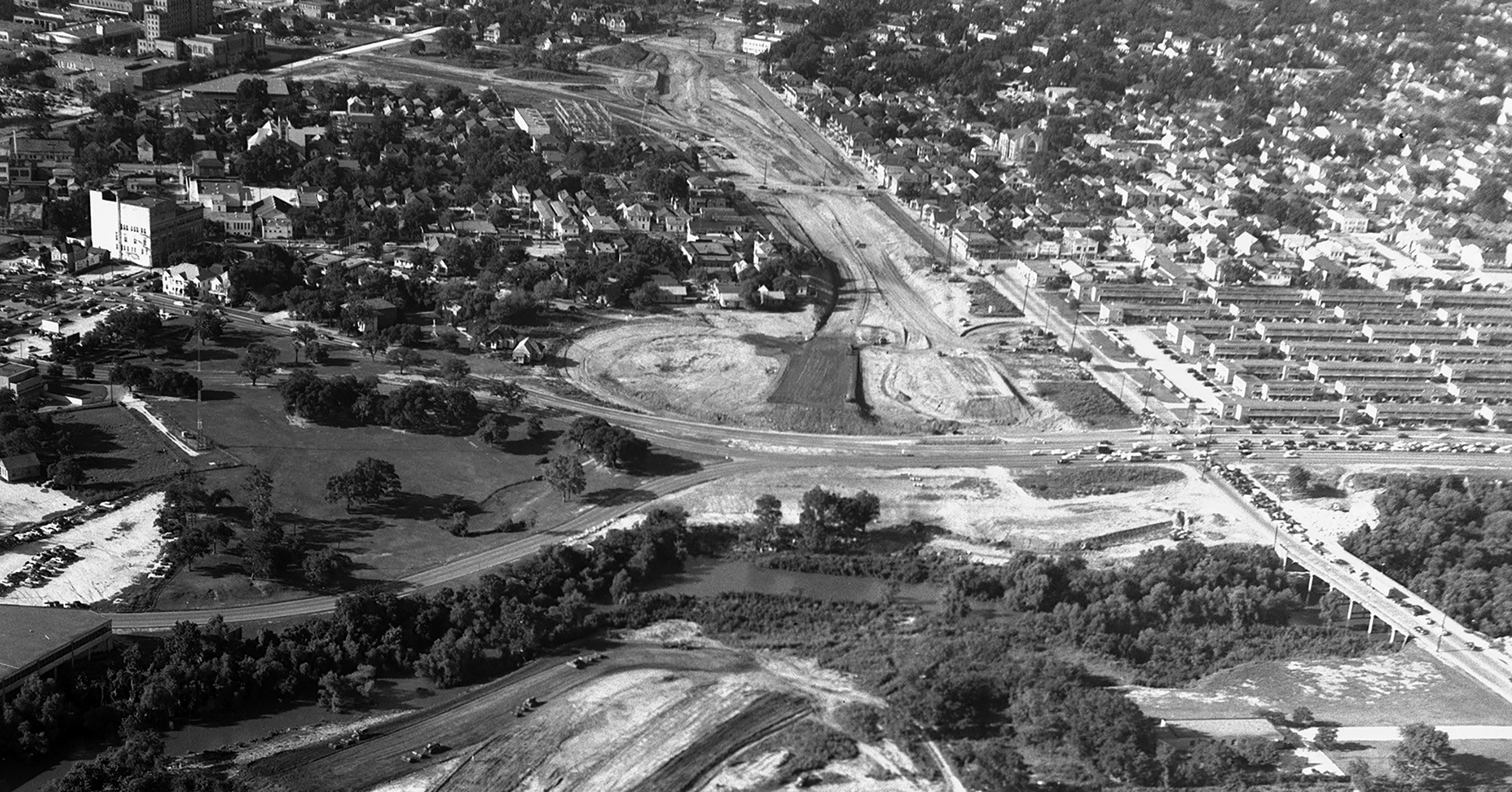 roadsTaken: A History of Highway Displacement in Houston [Video]