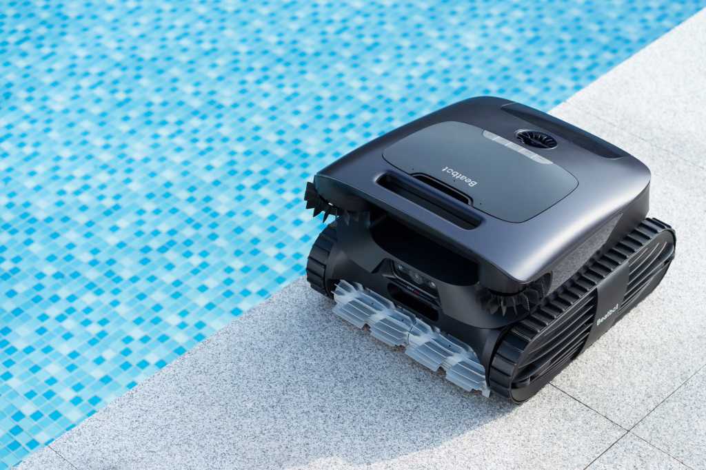 CES 2025: Beatbot robot pool cleaner maps your pool before it cleans [Video]