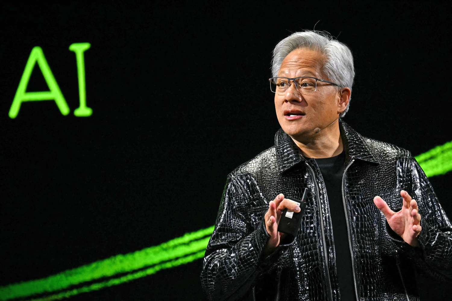 What Nvidia CEO’s Latest AI Technology Unveiling Means for Investors [Video]