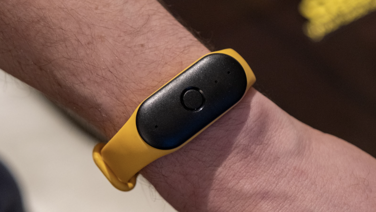 CES 2025: Wearable AI device Bee Pioneer listens, learns, and helps you get things done [Video]