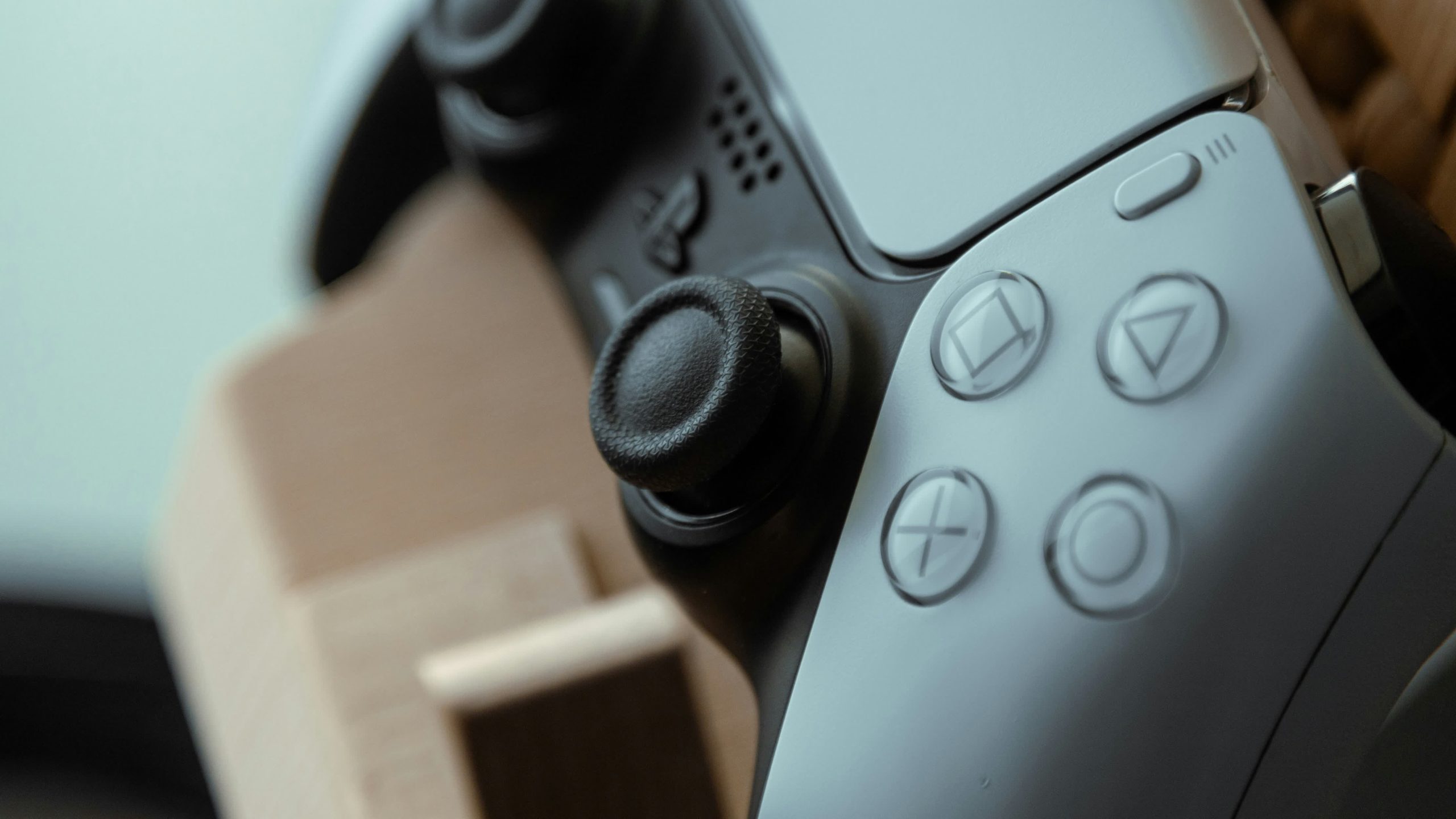 Sony controller patent aims to predict your button presses using AI and a camera [Video]