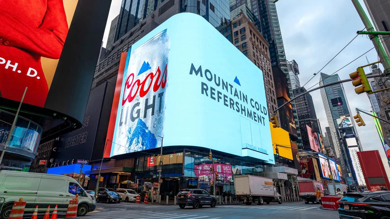 Coors Light has fun with misspelled ad campaign: ‘What’s a refershment?’ [Video]