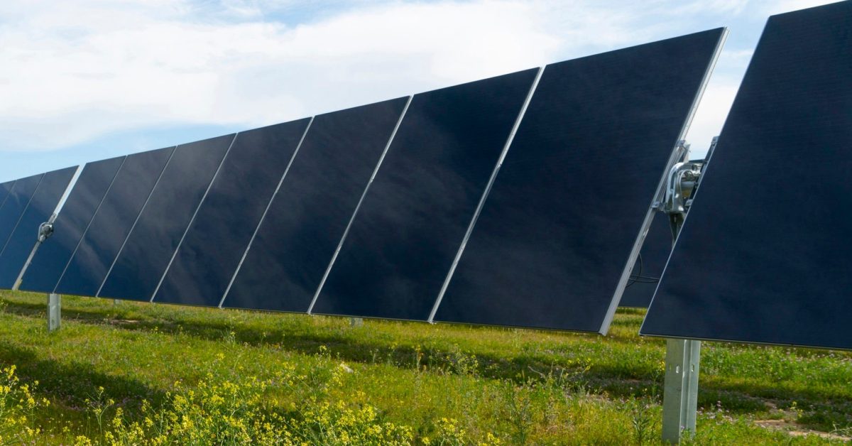 Solar farms generating 724 MW in Oklahoma will power Google AI [Video]