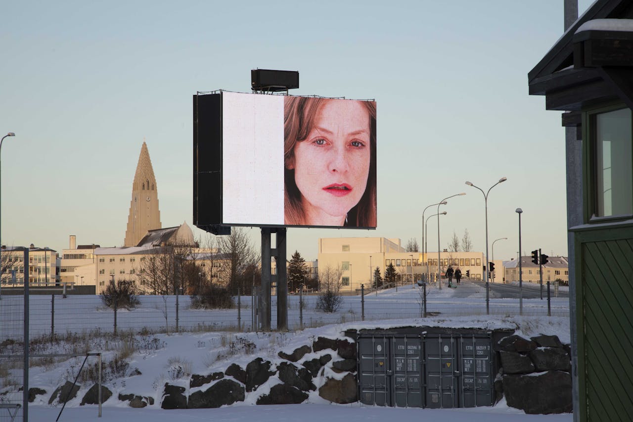 Why Icelandic billboards took a 3-day ad break to show Isabelle Huppert portraits [Video]